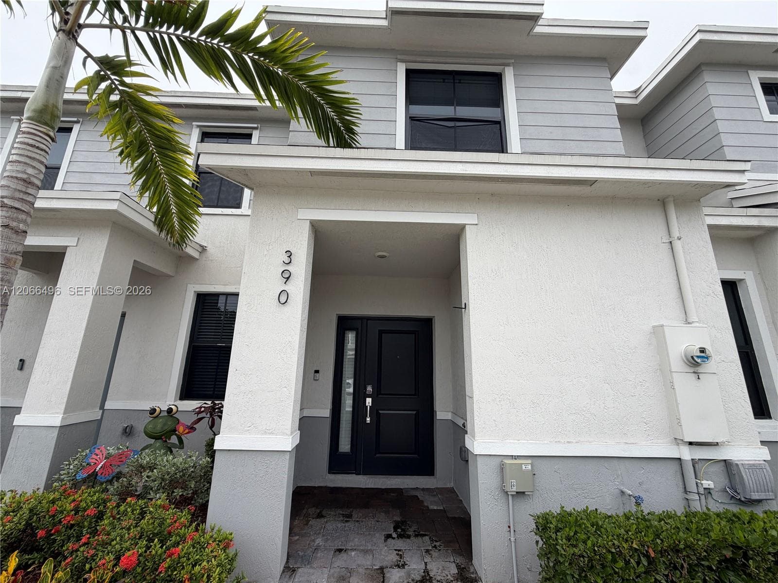390 NE 12th St, Florida City, FL 33034 photo 2