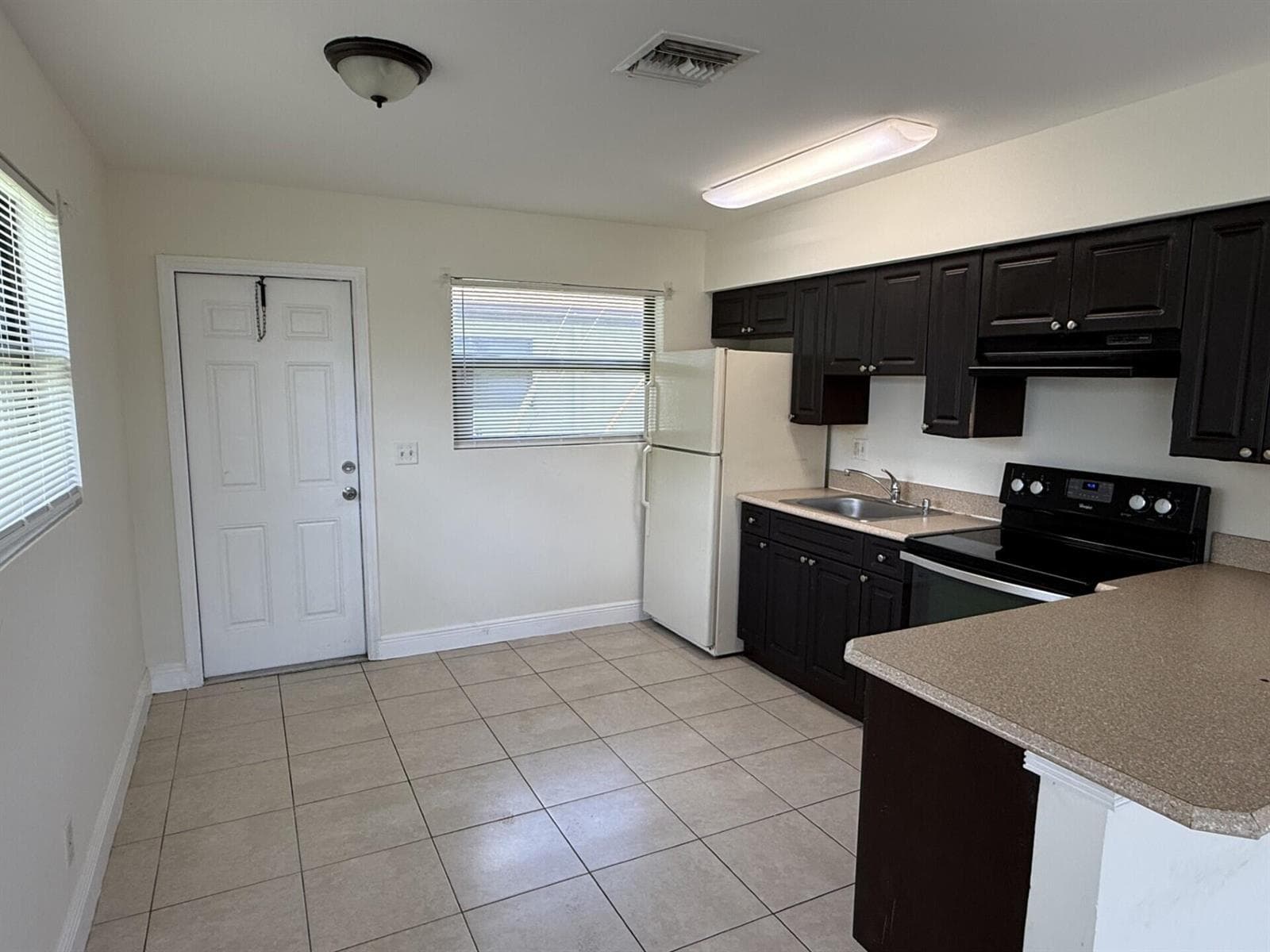 2820 Avenue S # A1, Riviera Beach, FL 33404 photo 4