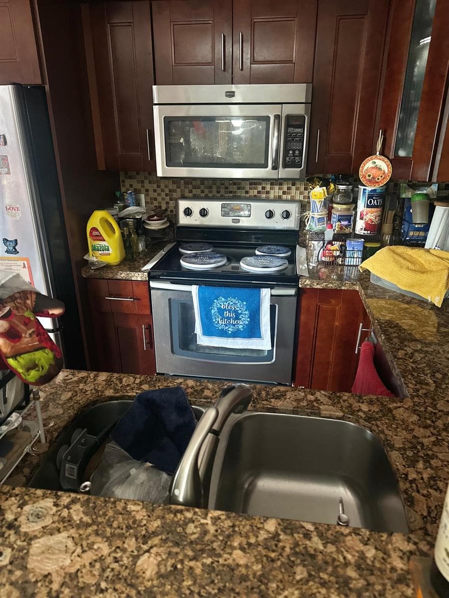 121 HIDDEN CT Road # 11-C, Hollywood, FL 33023 photo 5