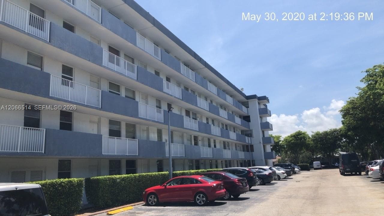 1801 S Treasure Dr # 401, North Bay Village, FL 33141 photo 4