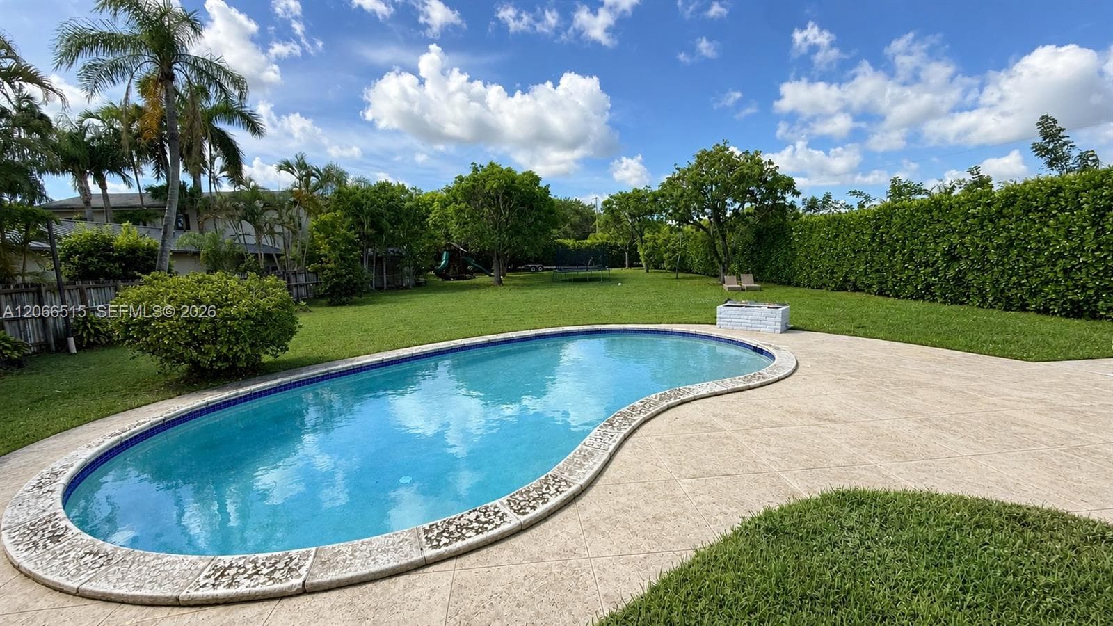 7550 SW 75th St, Miami, FL 33143 photo 3