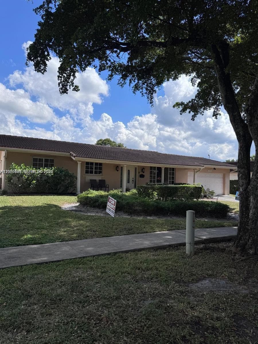 1230 NW 74th Ave, Plantation, FL 33313