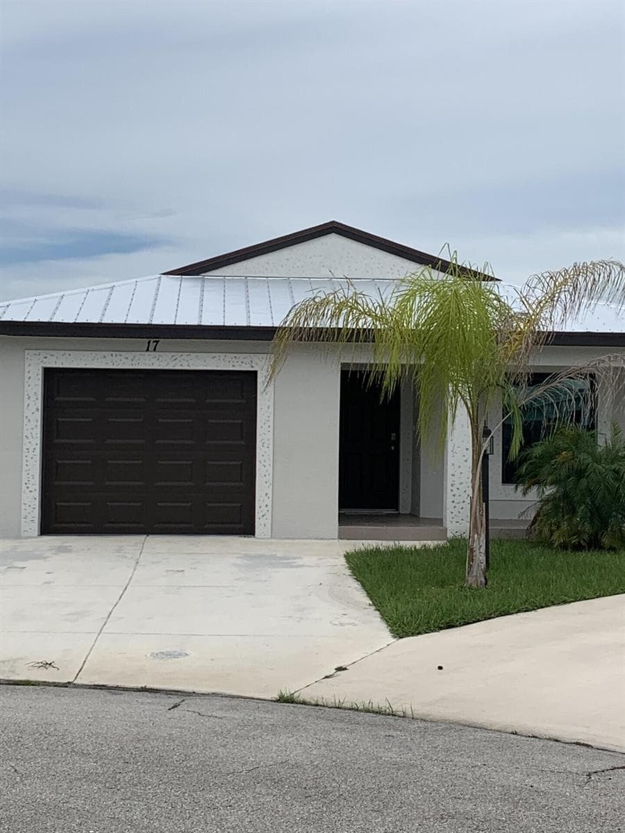 17 EL PORTAL Lane, Port St. Lucie, FL 34952 photo 2