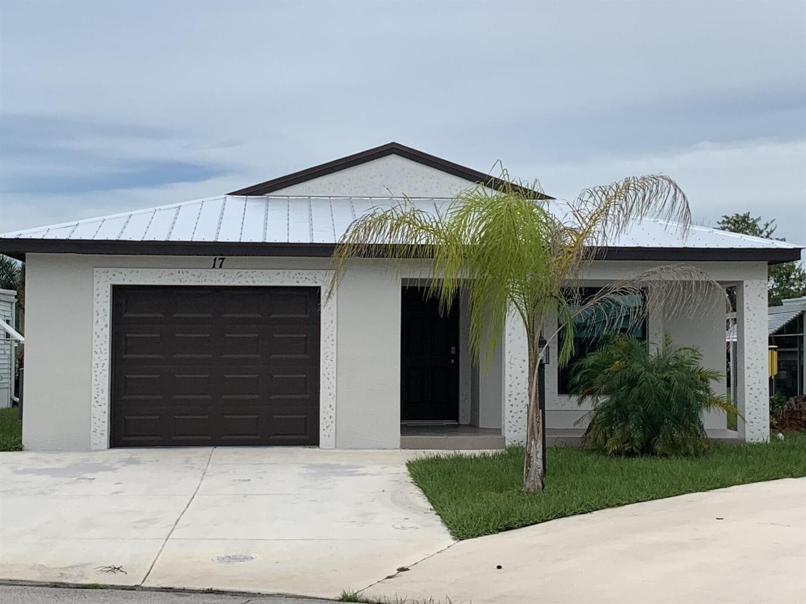 17 EL PORTAL Lane, Port St. Lucie, FL 34952