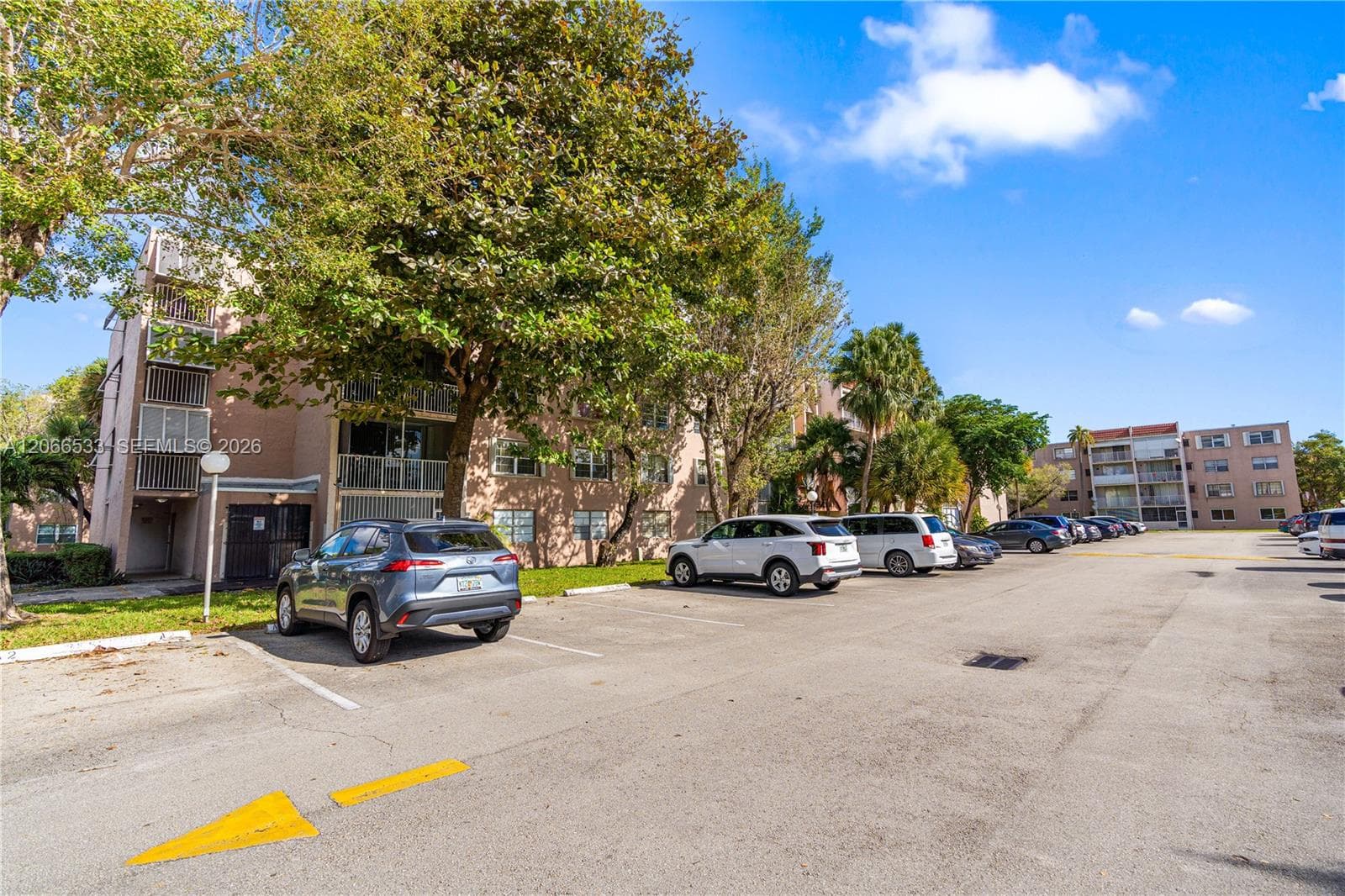 8501 NW 8th St # 106, Miami, FL 33126 photo 3