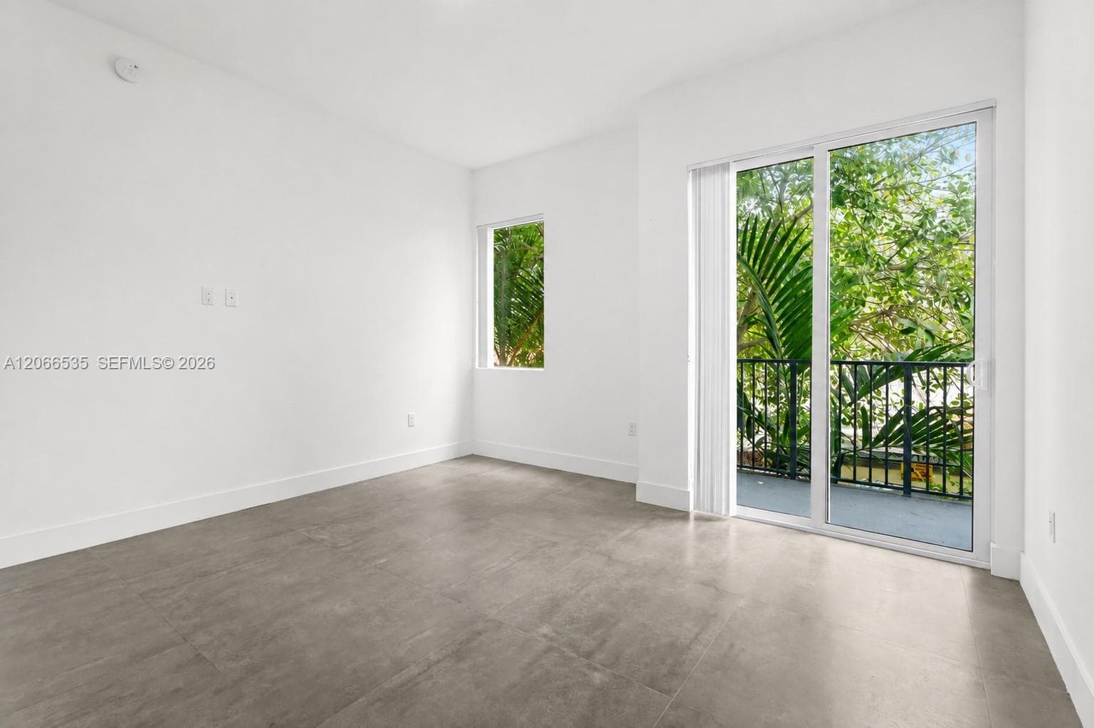 2010 SW 25th Ter # 204, Miami, FL 33133 photo 4