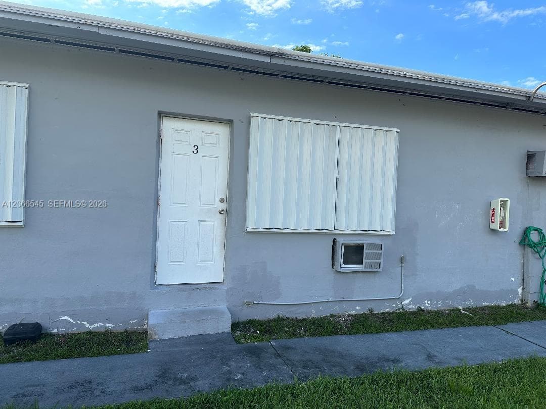1293 NE 109th St # 3, Miami, FL 33161 photo 5