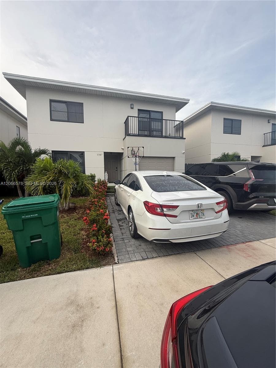 1387 NW 2nd Ln, Florida City, FL 33034 photo 2