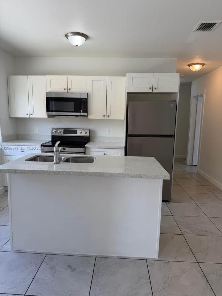 2635 NW 24th Ave, Miami, FL 33142 photo 4