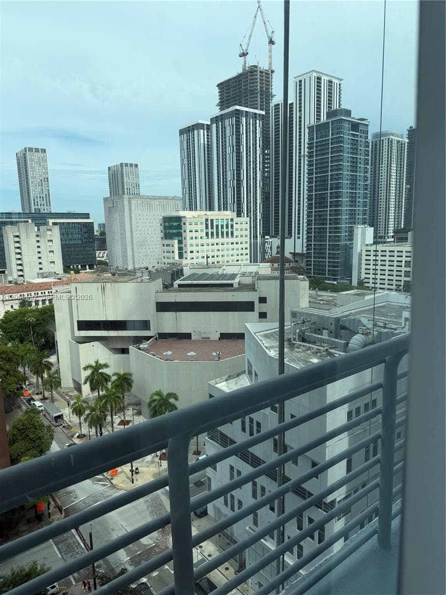 234 NE 3rd St # 1603, Miami, FL 33132 photo 3