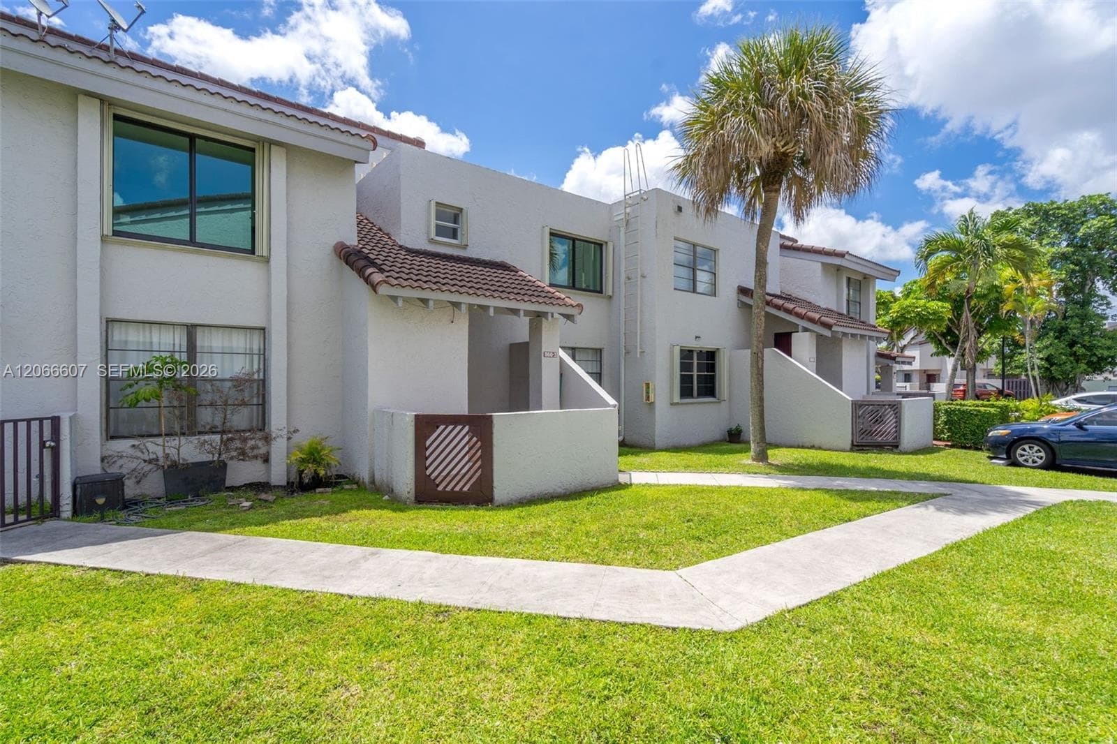 860 NW 106th Ave # 3B3-5, Miami, FL 33172 photo 2
