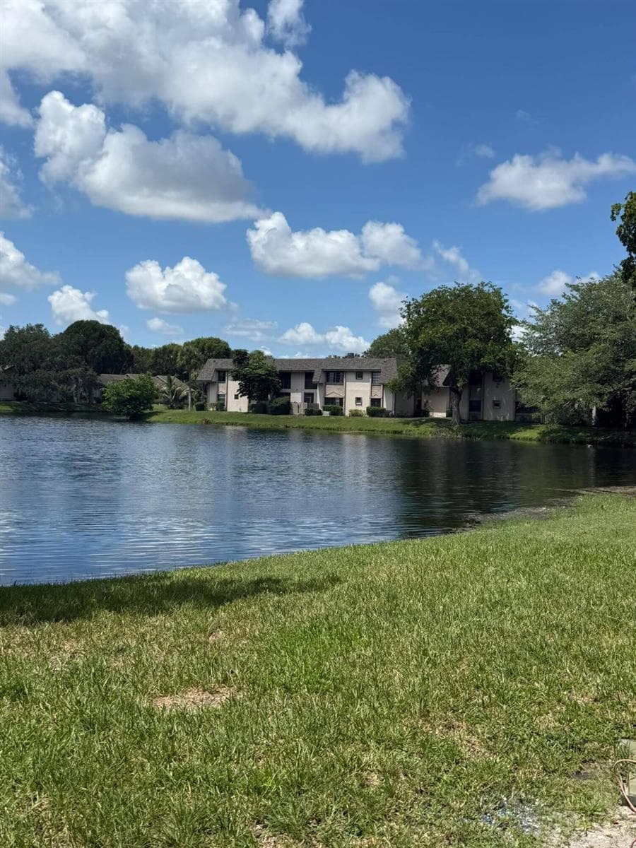 3647 NW 94TH Avenue # 4H, Sunrise, FL 33351 photo 2