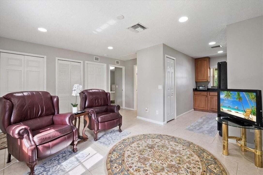 17065 82ND Road N # Guest House, FL 33470 photo 2