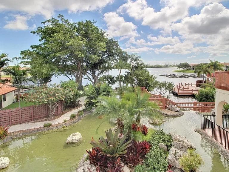 206 Liberty Ct # ., Deerfield Beach, FL 33442