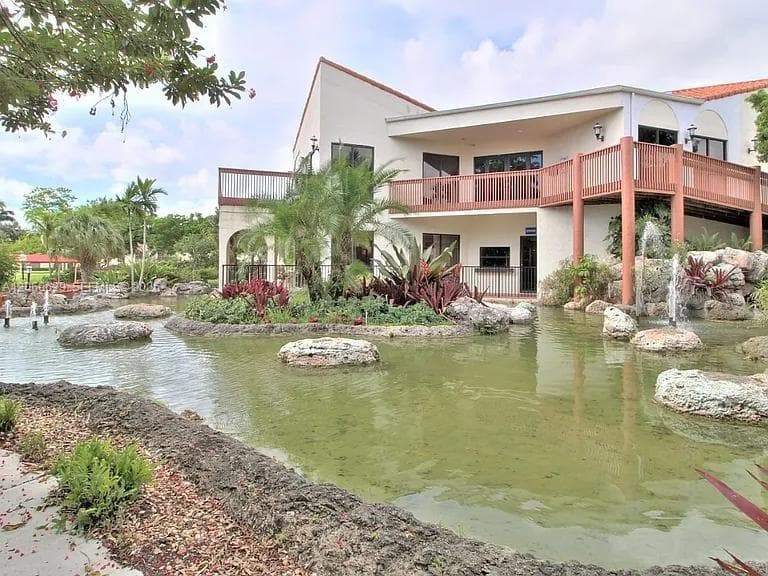 206 Liberty Ct # ., Deerfield Beach, FL 33442 photo 5