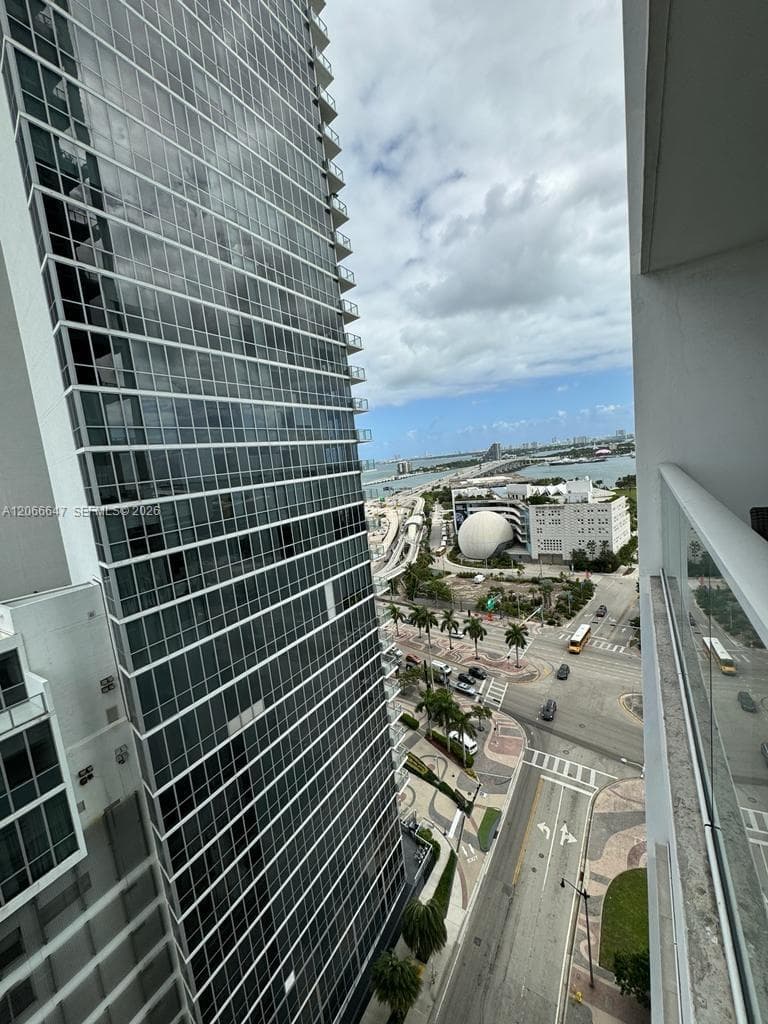 1040 Biscayne Blvd # 1505, Miami, FL 33132