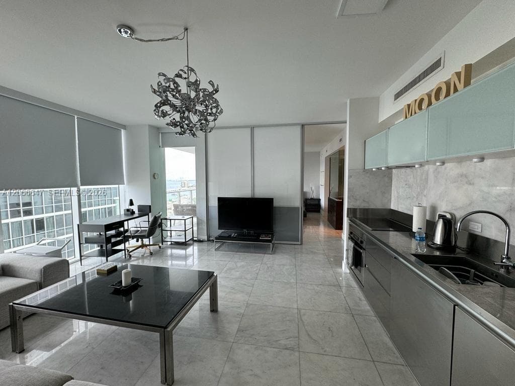 1040 Biscayne Blvd # 1505, Miami, FL 33132 photo 4