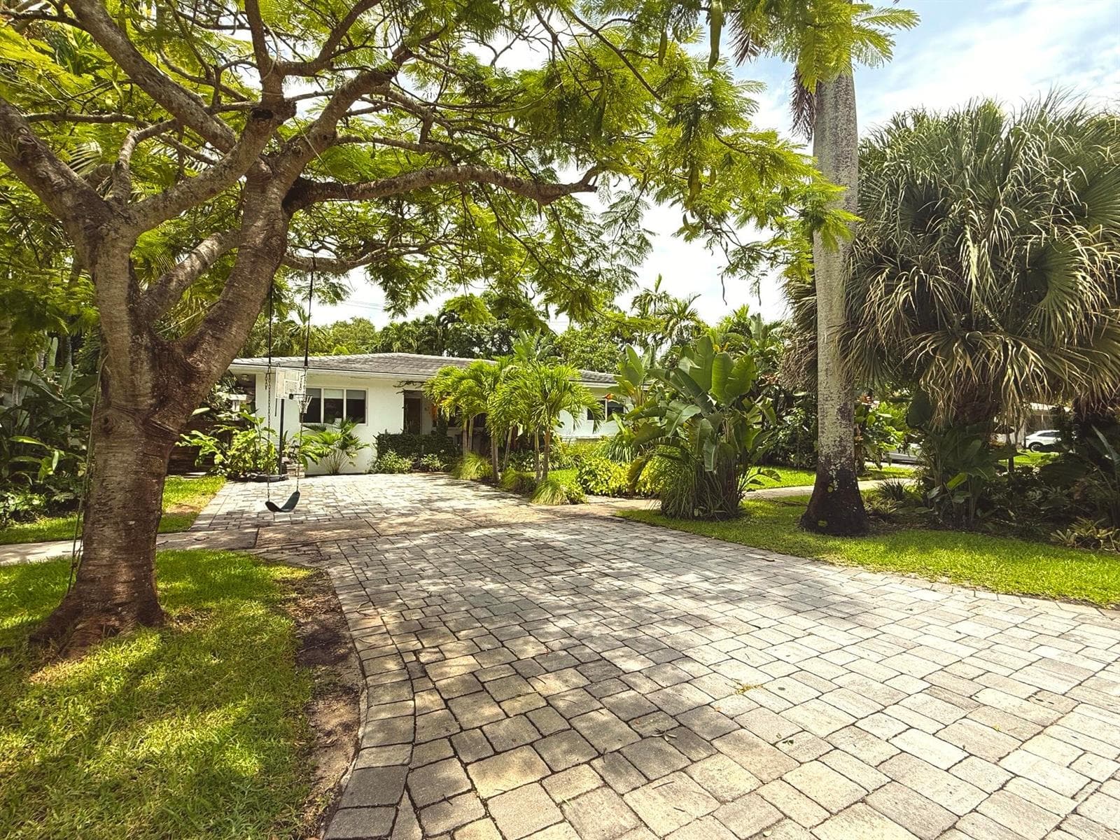 67 NW 97 th Street, Miami Shores, FL 33150