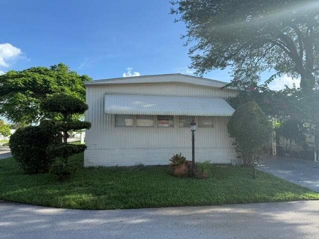 1817 DOLPHIN Place, Deerfield Beach, FL 33442 photo 3
