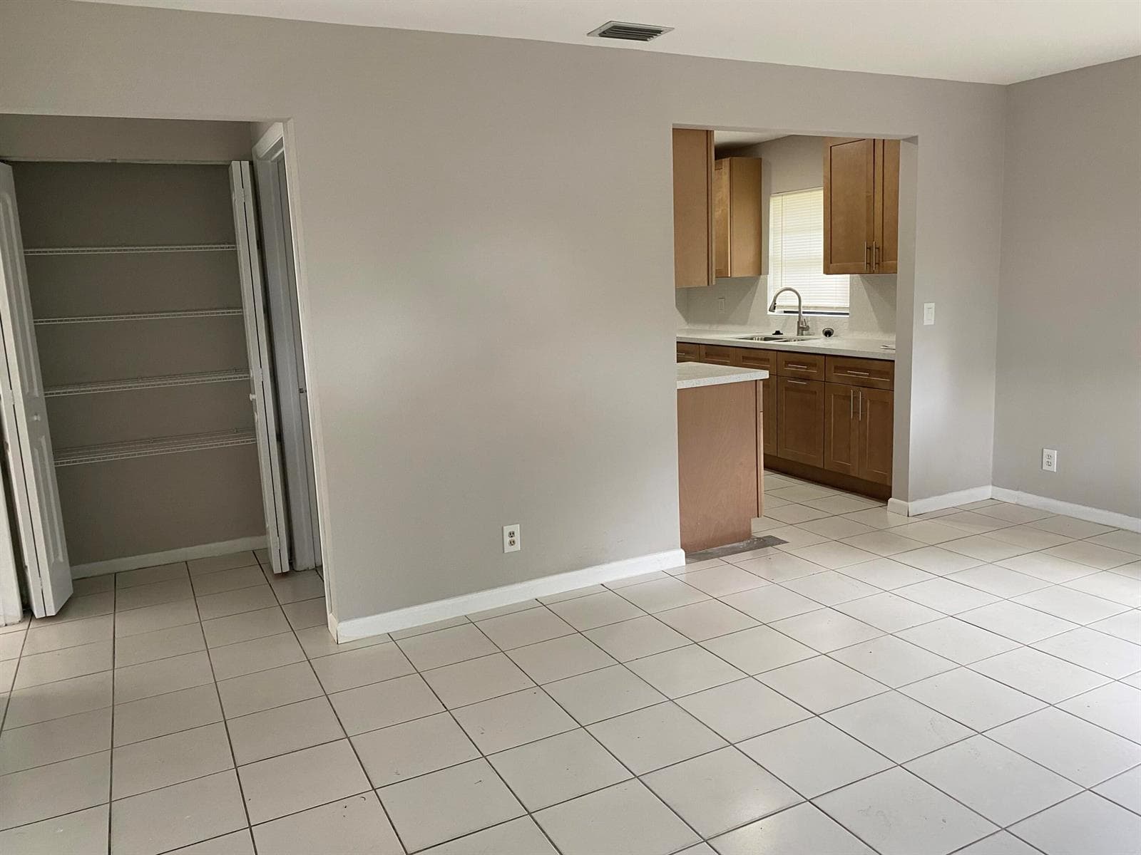 4714 Summit Villas, West Palm Beach, FL 33415 photo 2