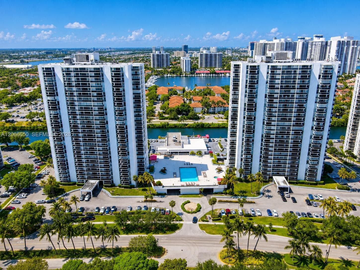 3675 N Country Club Dr # 401, Aventura, FL 33180 photo 5