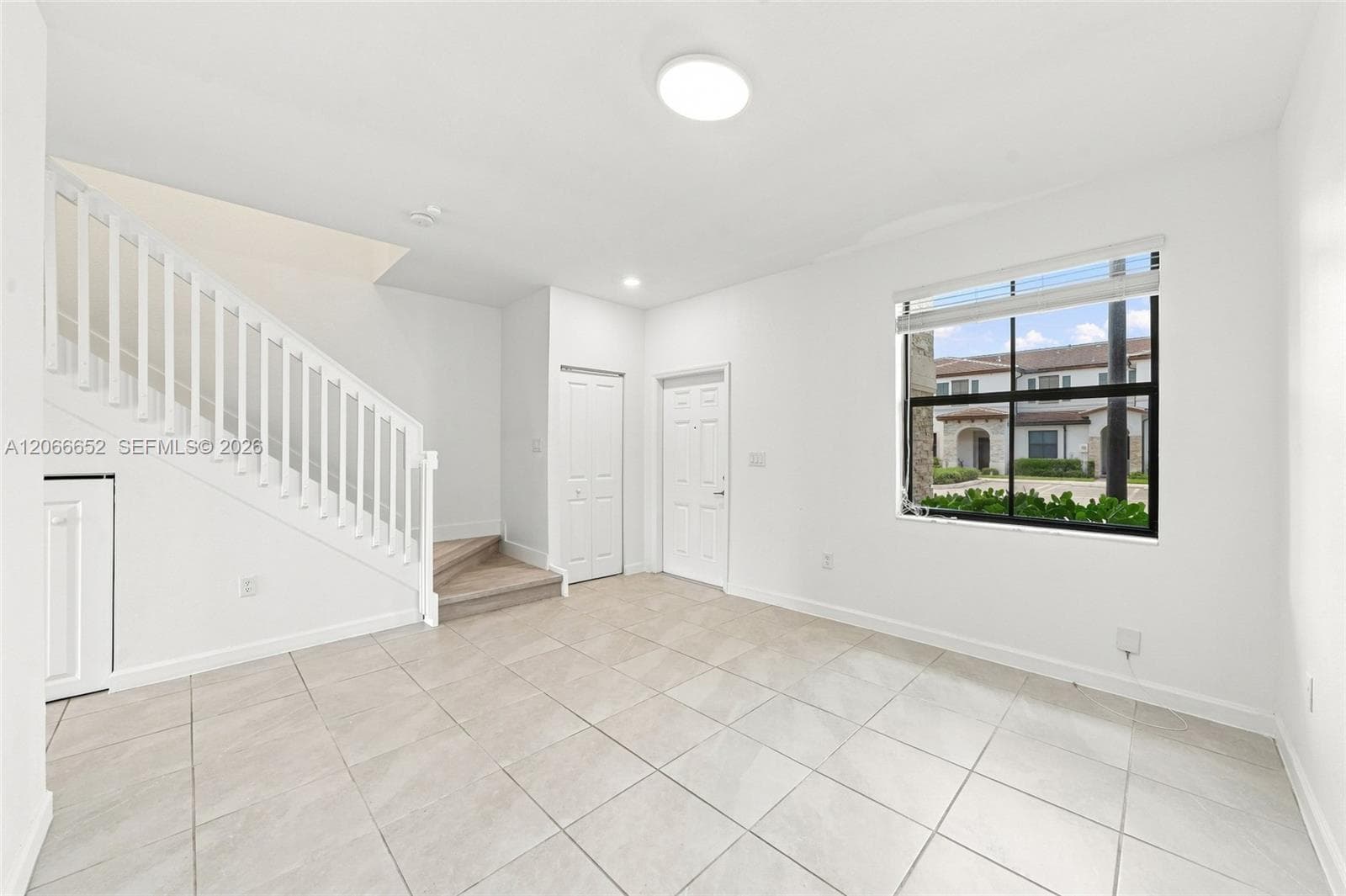 10018 SW 228th Ter, Miami, FL 33190 photo 4