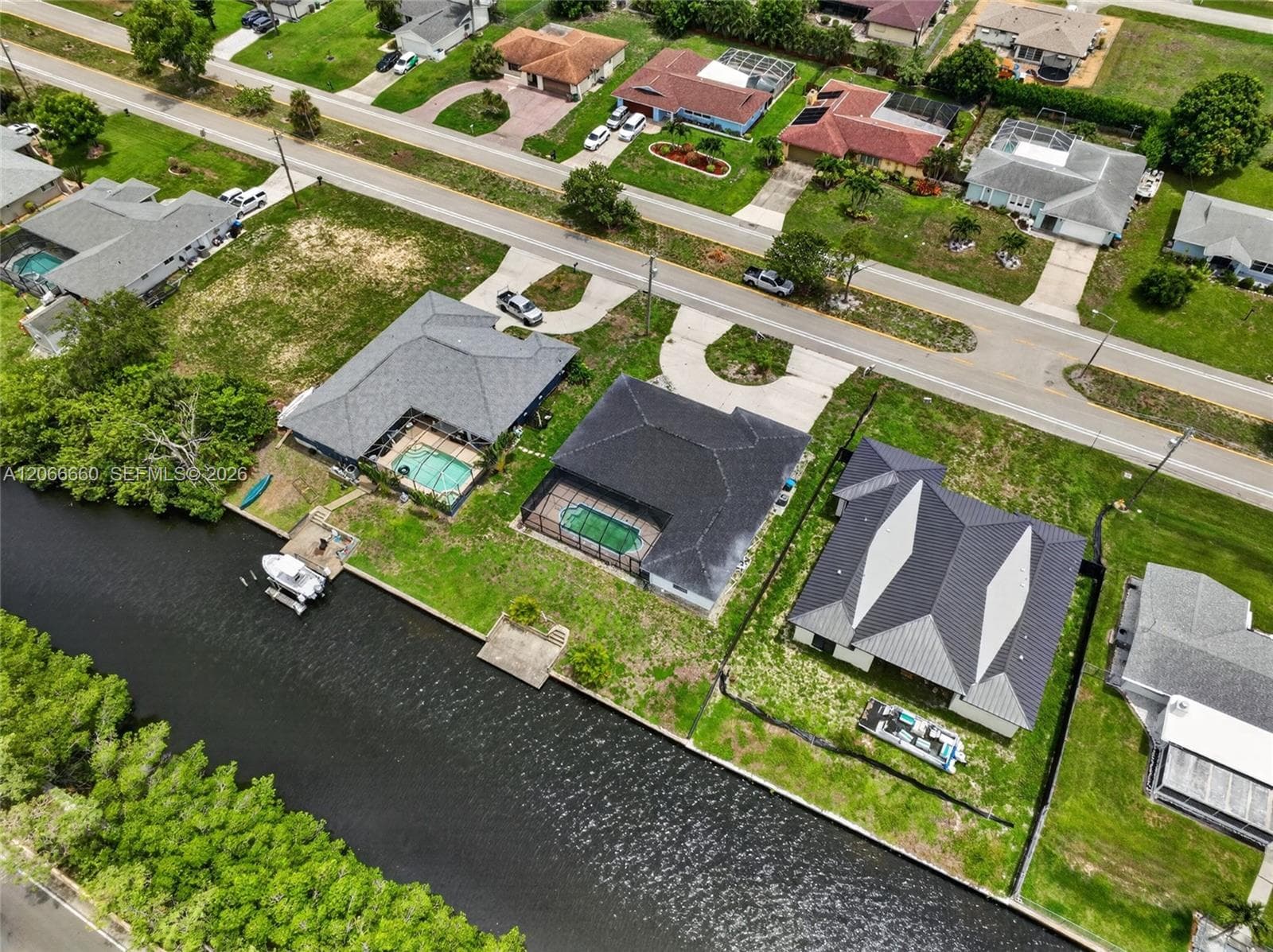 1417 Everest PKWY, Cape Coral, FL 33904 photo 3