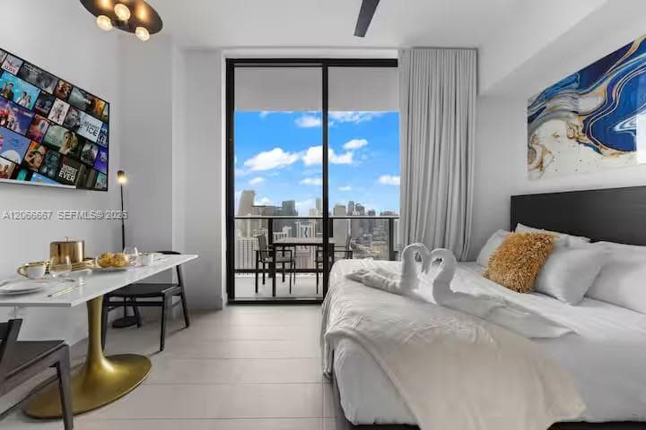601 NE 1 Ave # PH-4912, Miami, FL 33132 photo 4