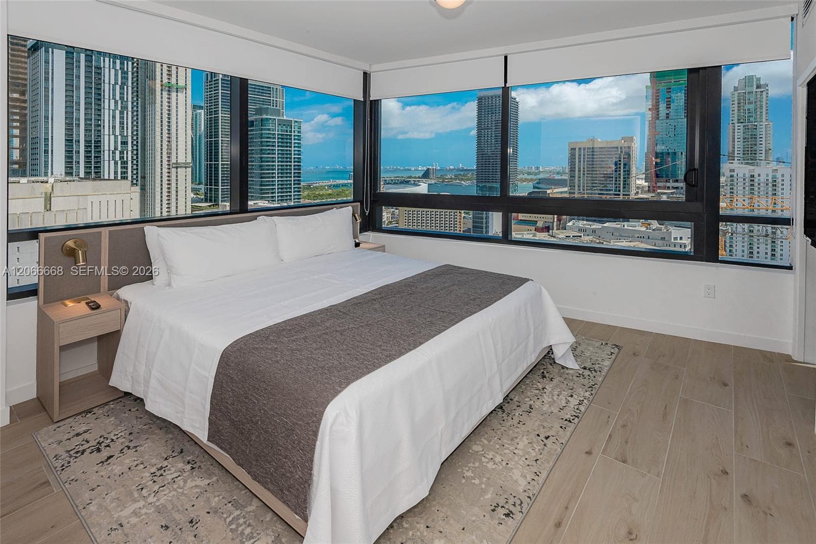 225 N Miami Ave # 2801, Miami, FL 33128 photo 2