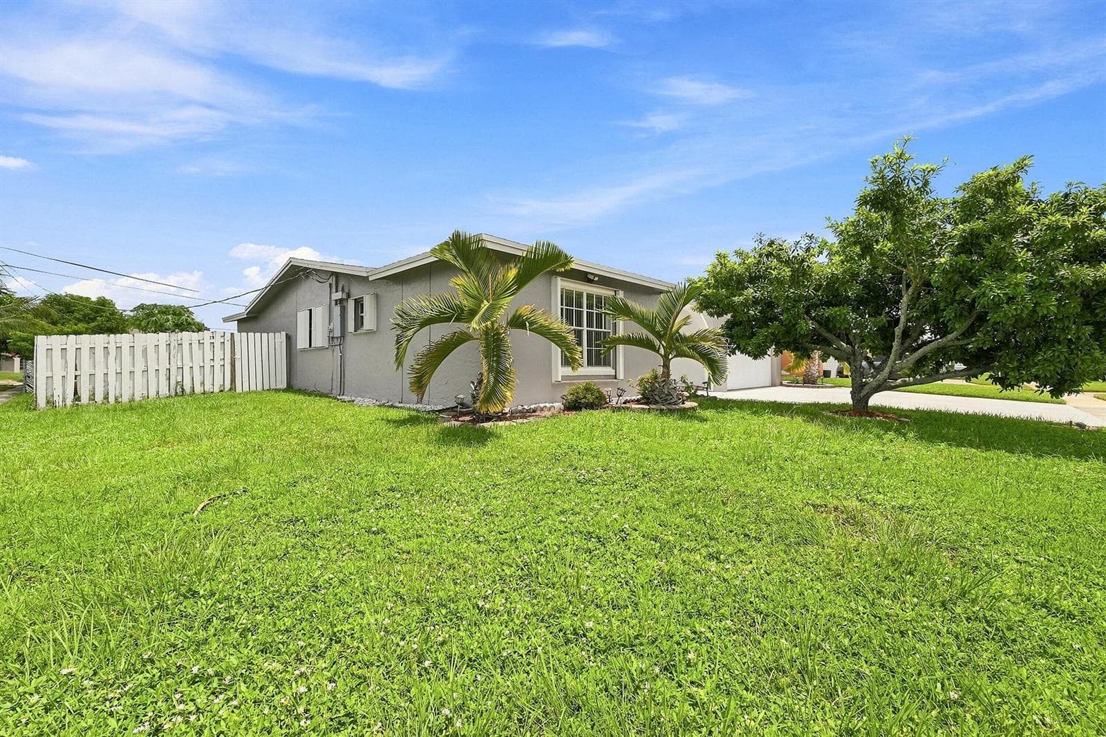 8481 NW 24TH Street, Sunrise, FL 33322 photo 4