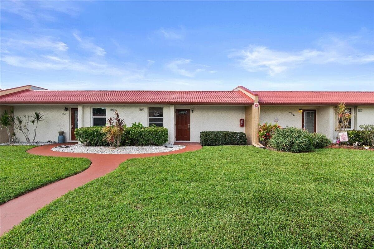 154 Lake Barbara Drive, West Palm Beach, FL 33411