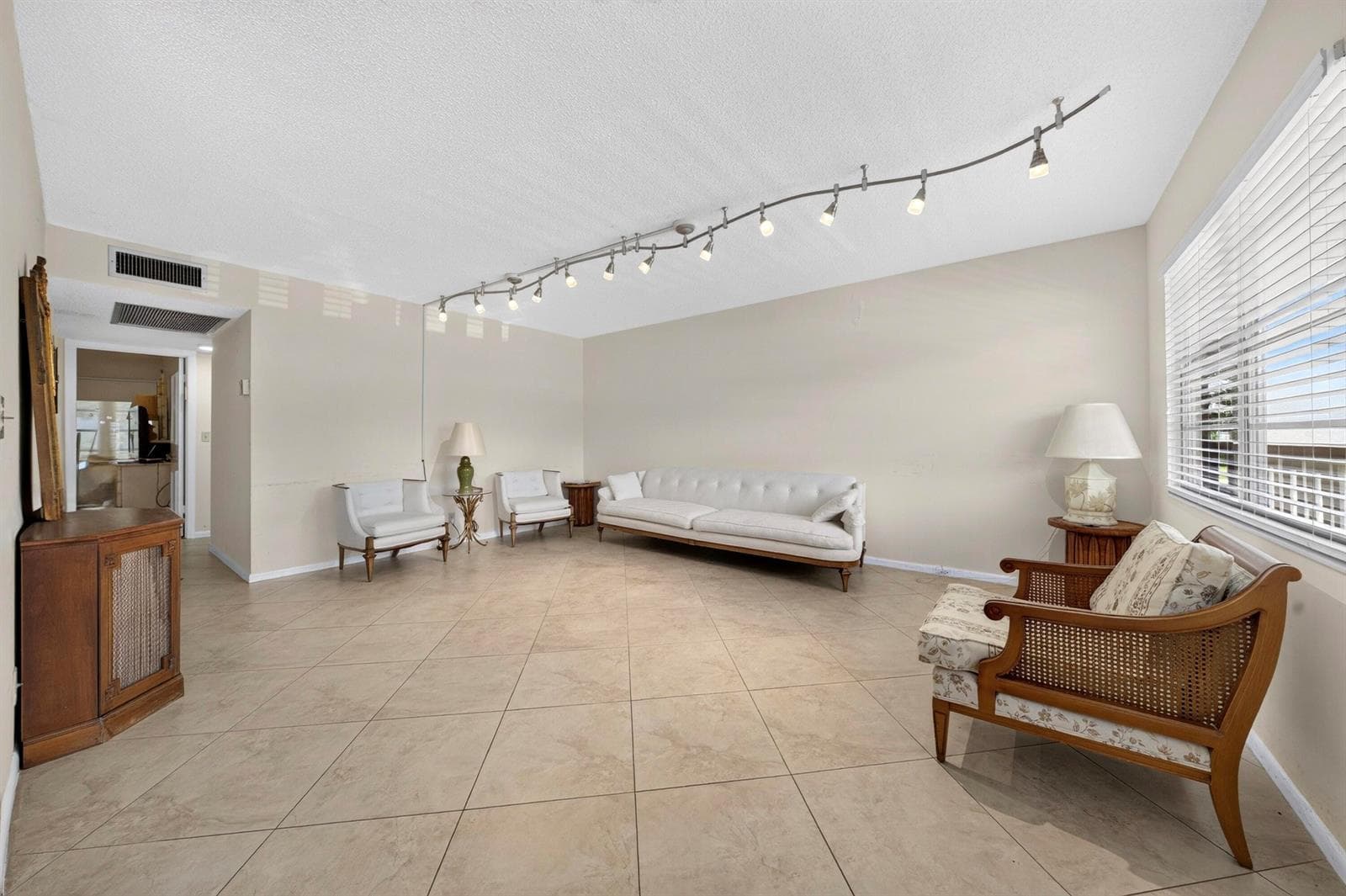 206 Richmond A # 206, Deerfield Beach, FL 33442 photo 2