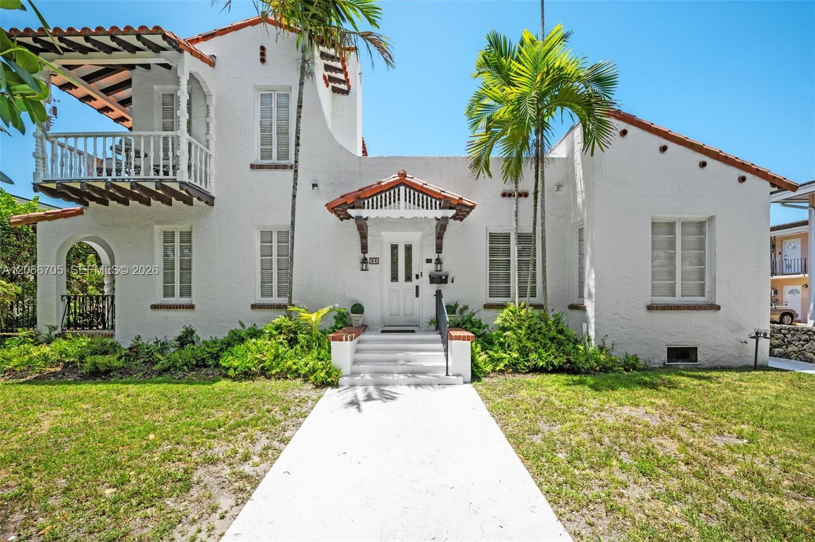 36 Phoenetia Ave, Coral Gables, FL 33134 photo 2