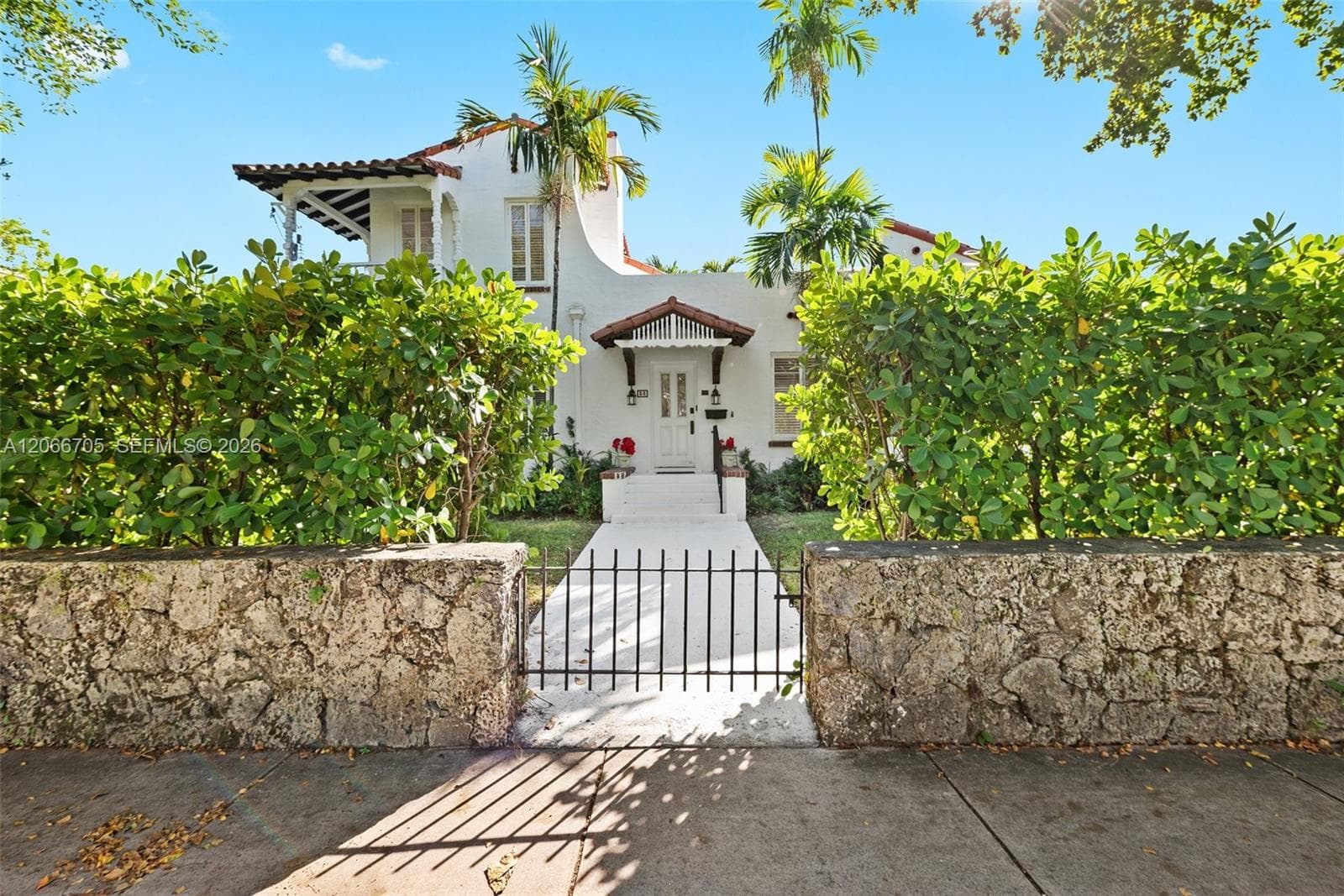 36 Phoenetia Ave, Coral Gables, FL 33134 photo 4