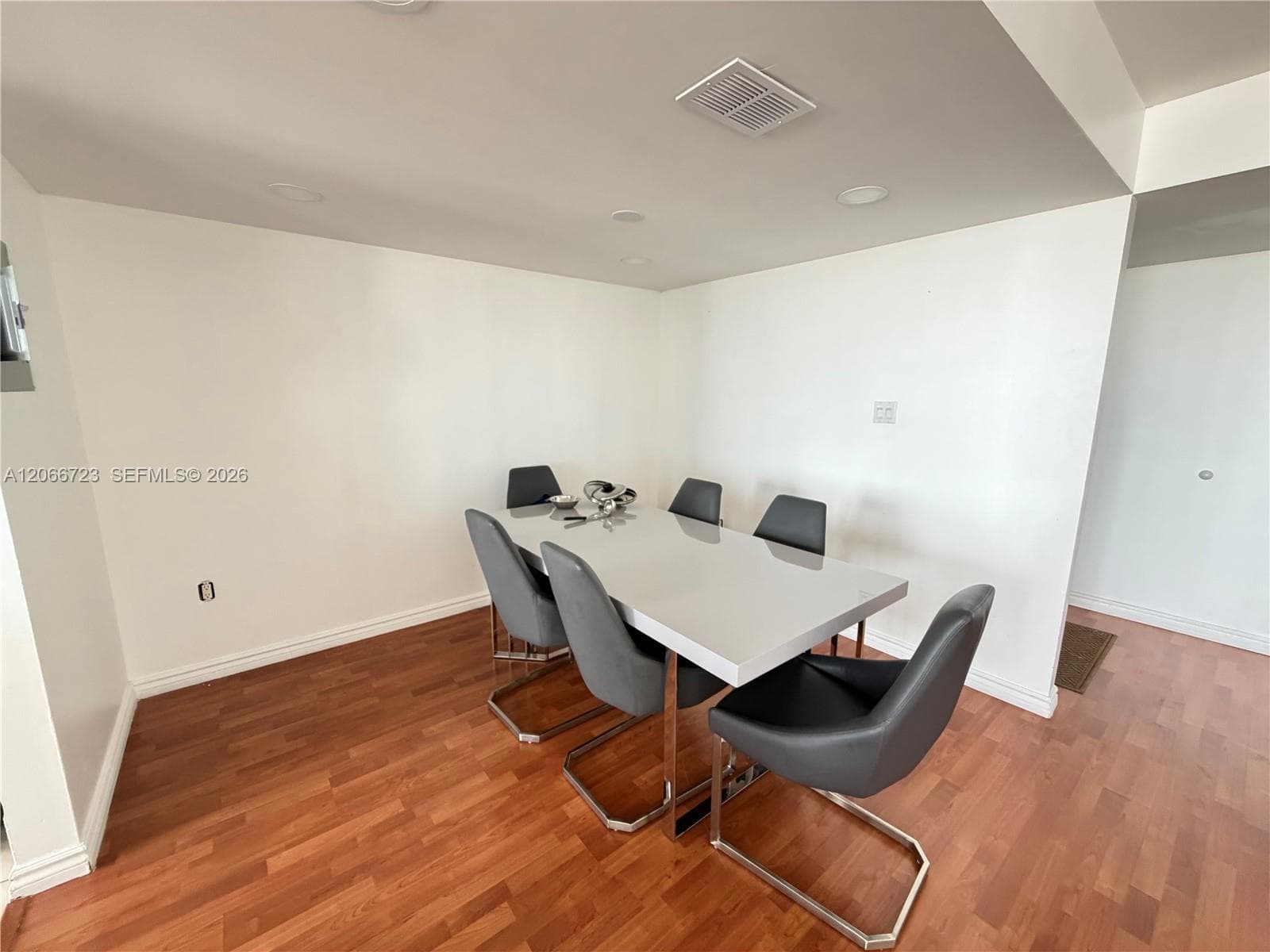 18031 Biscayne Blvd # 601, Aventura, FL 33160 photo 5