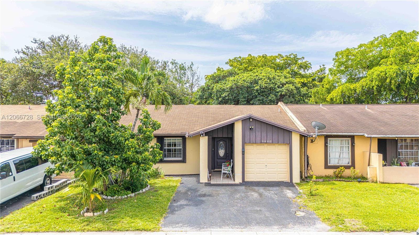 9480 W Fern Ln, Miramar, FL 33025 photo 2