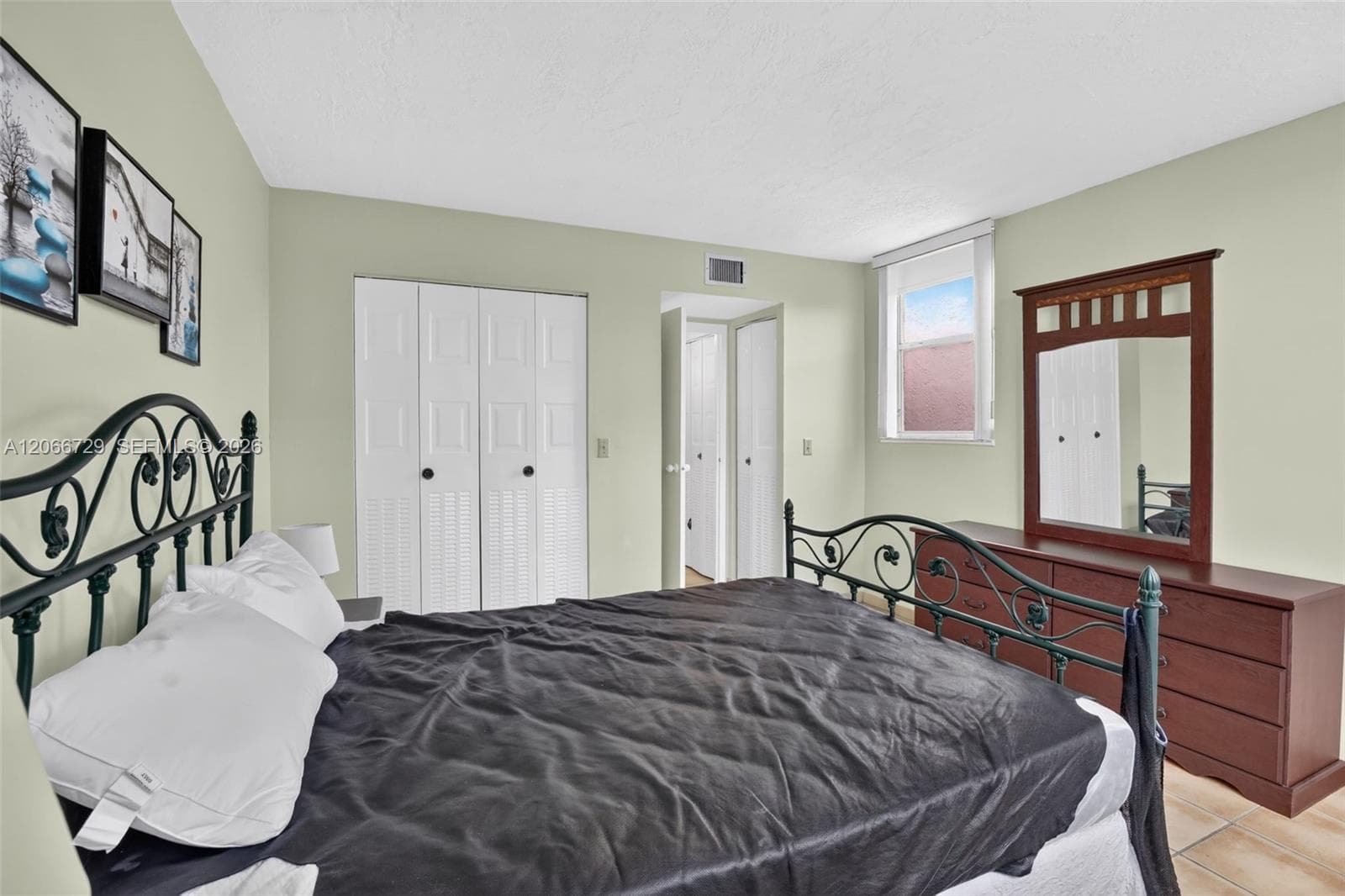 2811 Somerset Dr # 405, Lauderdale Lakes, FL 33311 photo 5