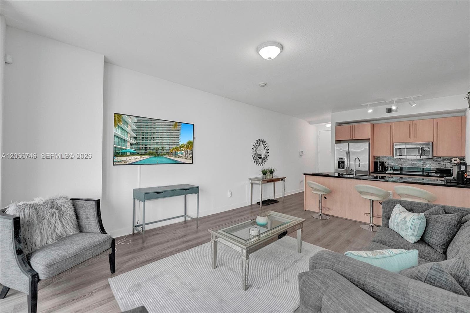 79 SW 12th St # 3608-S, Miami, FL 33130