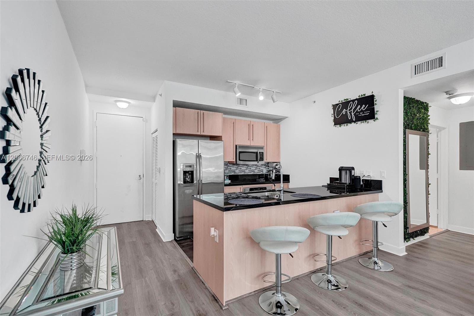 79 SW 12th St # 3608-S, Miami, FL 33130 photo 4