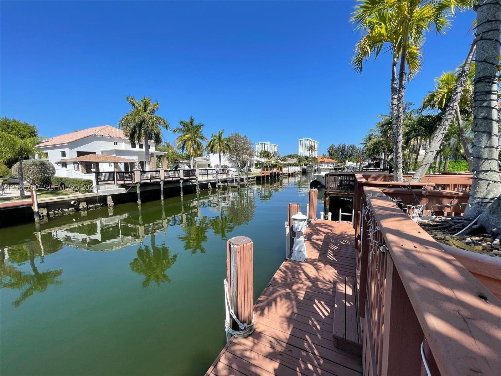 891 Captiva Dr, Hollywood, FL 33019 photo 3