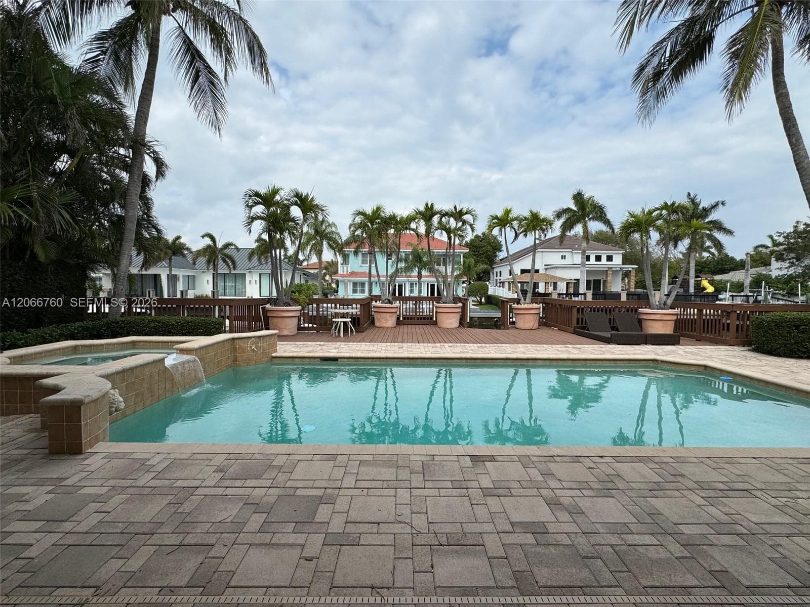 891 Captiva Dr, Hollywood, FL 33019 photo 4