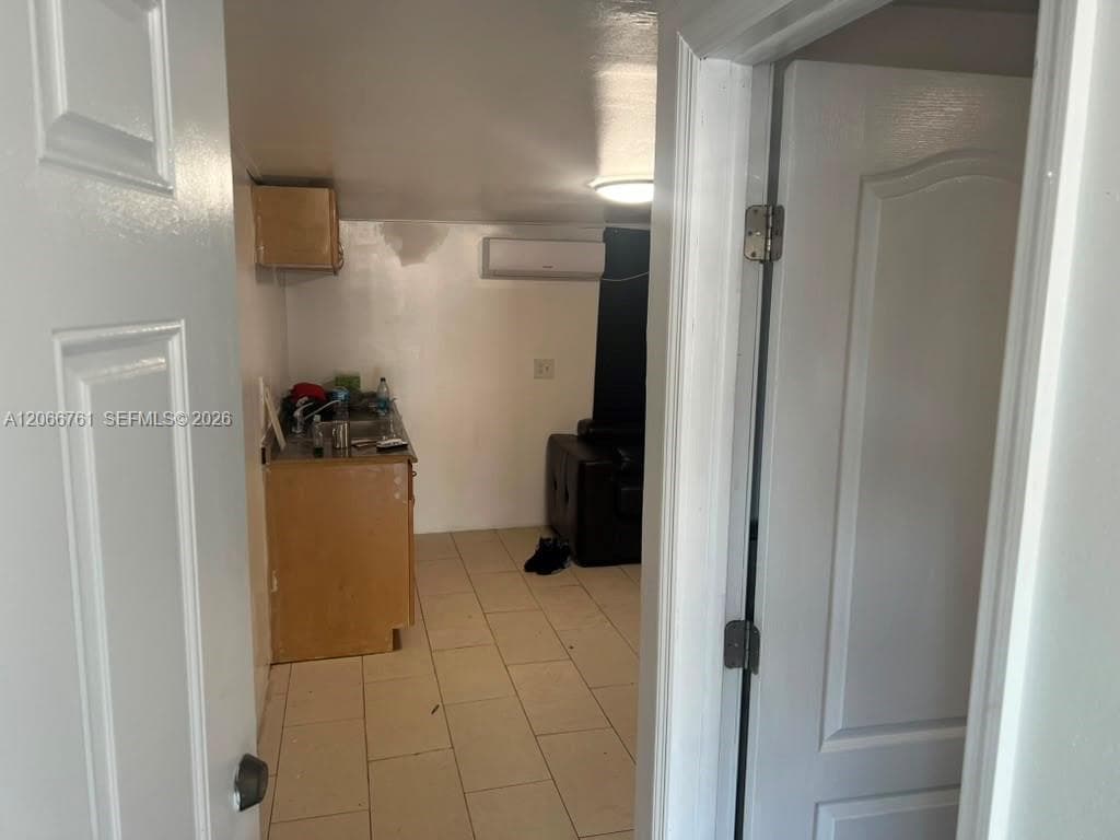 6841 Atlanta St, Hollywood, FL 33024 photo 3