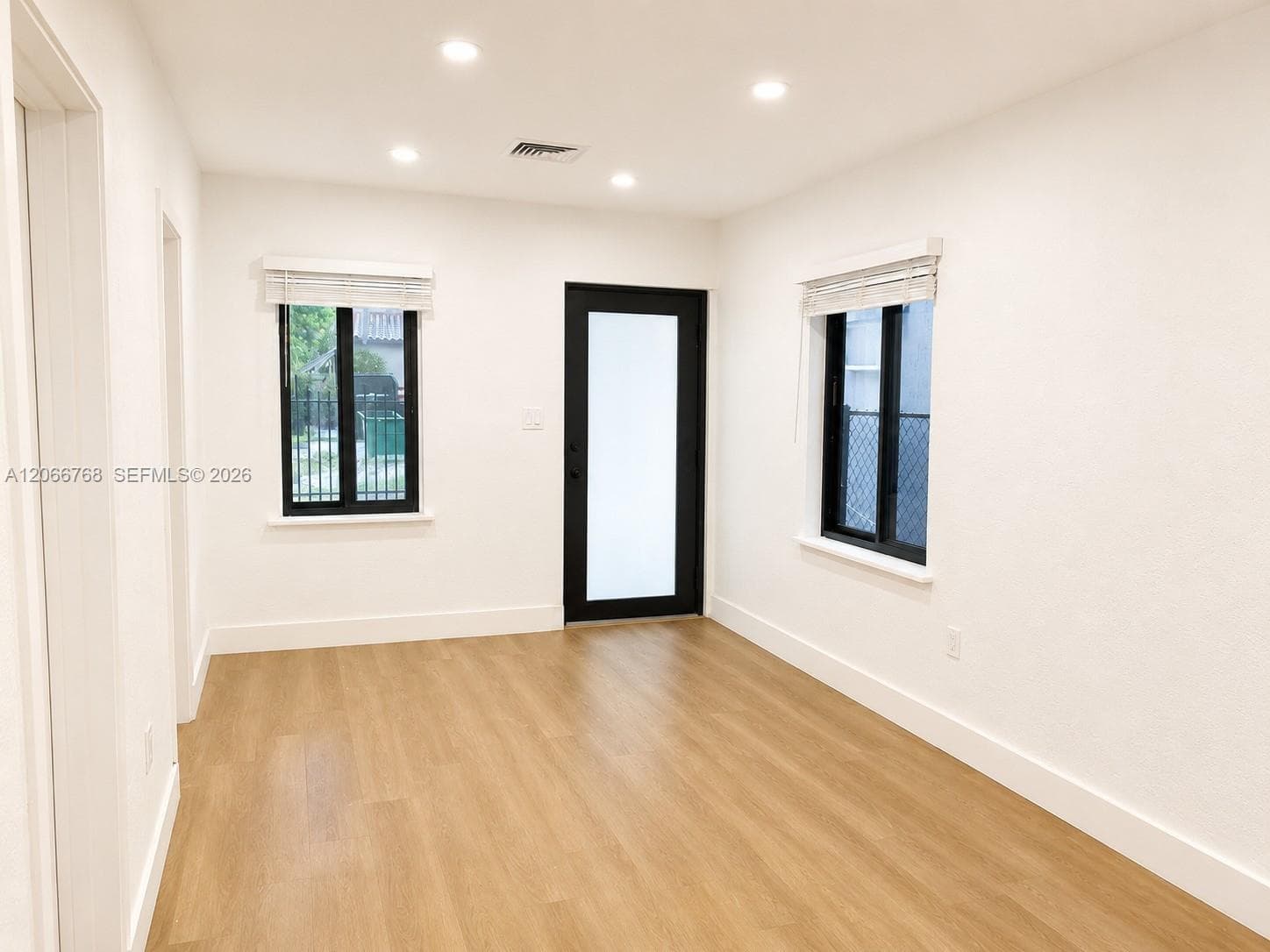 2415 NW 15th St, Miami, FL 33125 photo 3