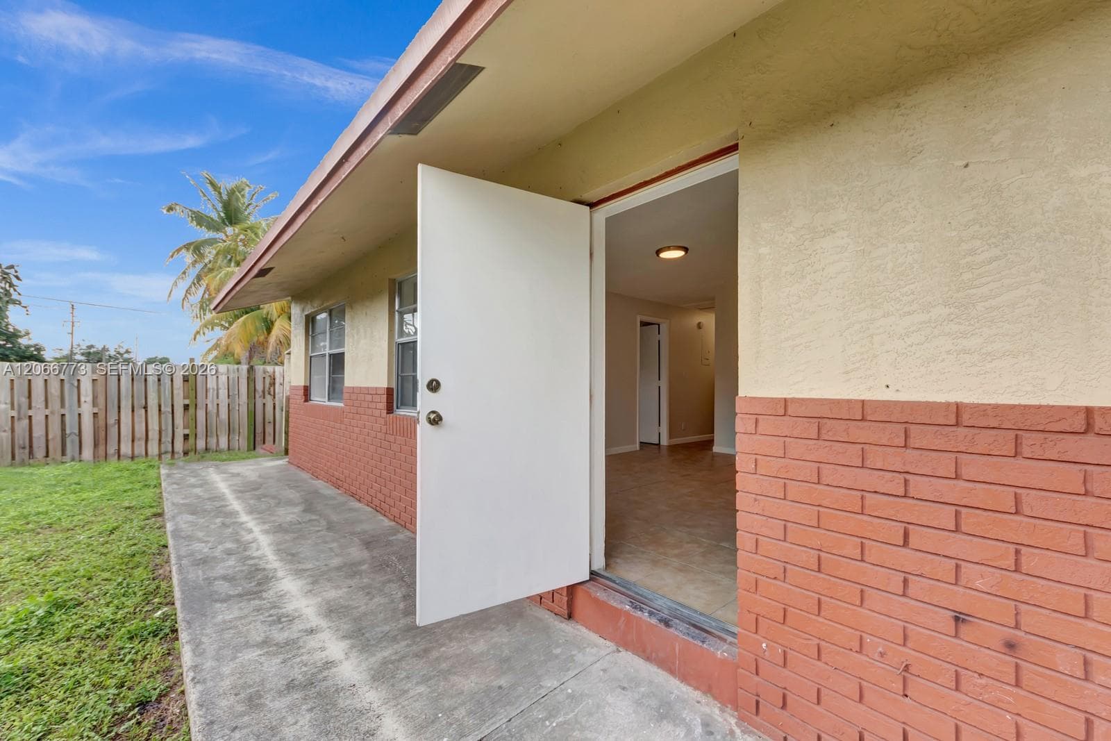 2610 Riverland Dr, Fort Lauderdale, FL 33312 photo 2