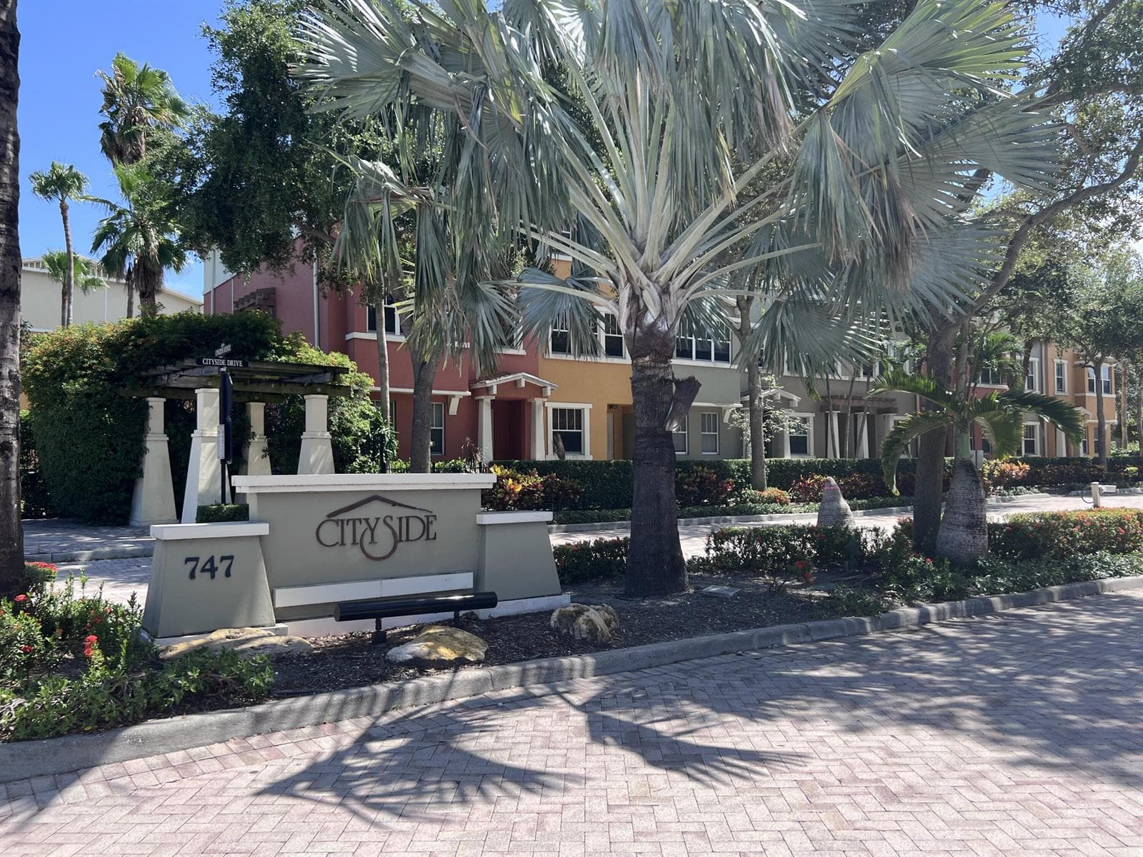447 Corte Madera Lane # 6, West Palm Beach, FL 33401 photo 2