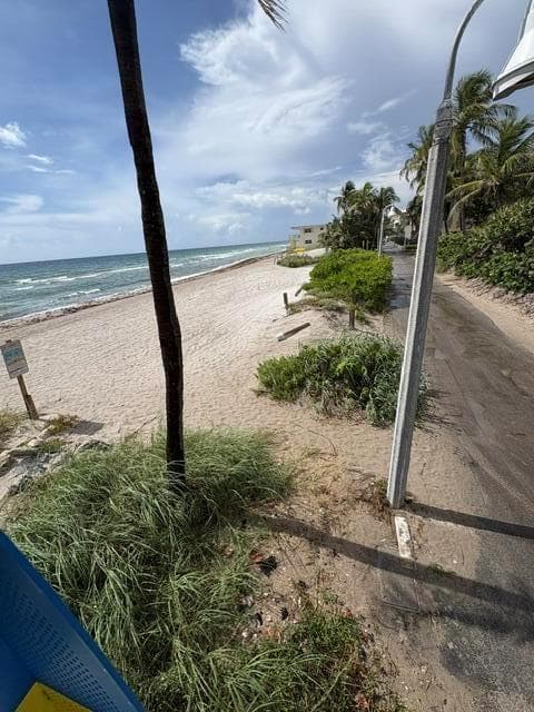 5785 N SURF Road, Hollywood, FL 33019 photo 2