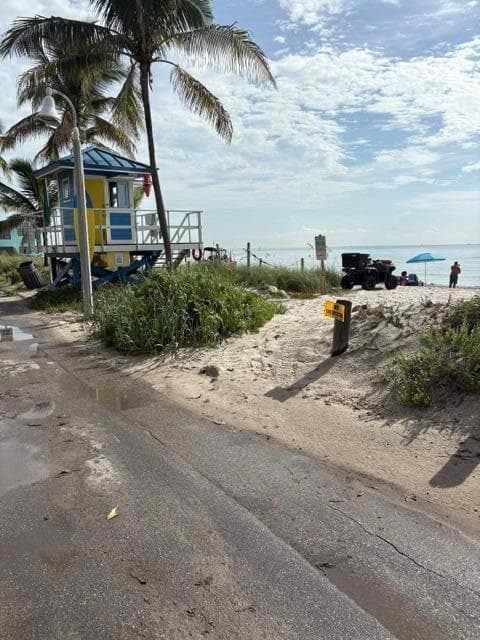 5785 N SURF Road, Hollywood, FL 33019 photo 5