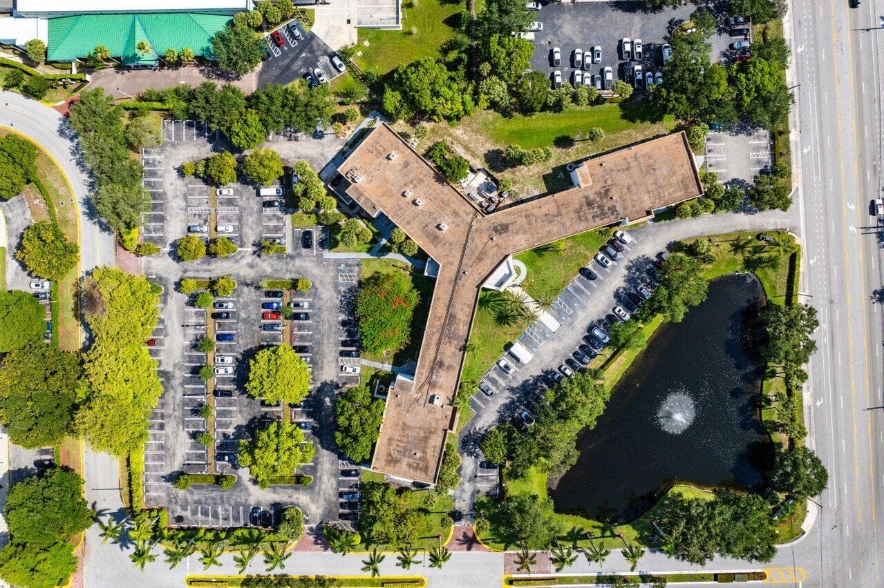 555 SW 12th Avenue # 206, Pompano Beach, FL 33069 photo 2