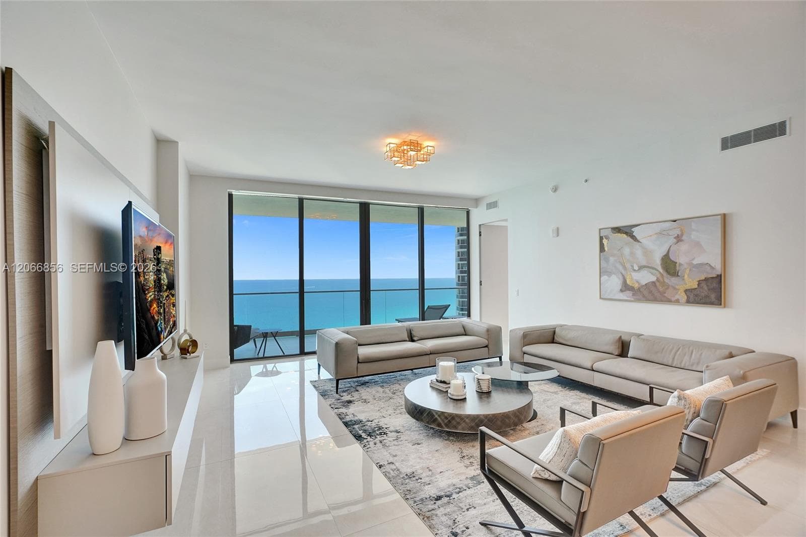 18975 Collins Ave # 2303, Sunny Isles Beach, FL 33160 photo 2