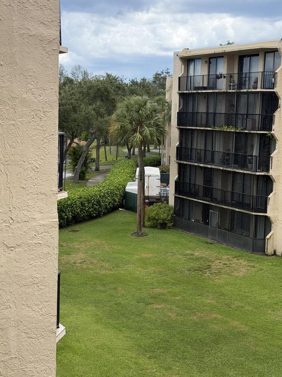 3590 BLUE LAKE Drive # 405, Pompano Beach, FL 33064